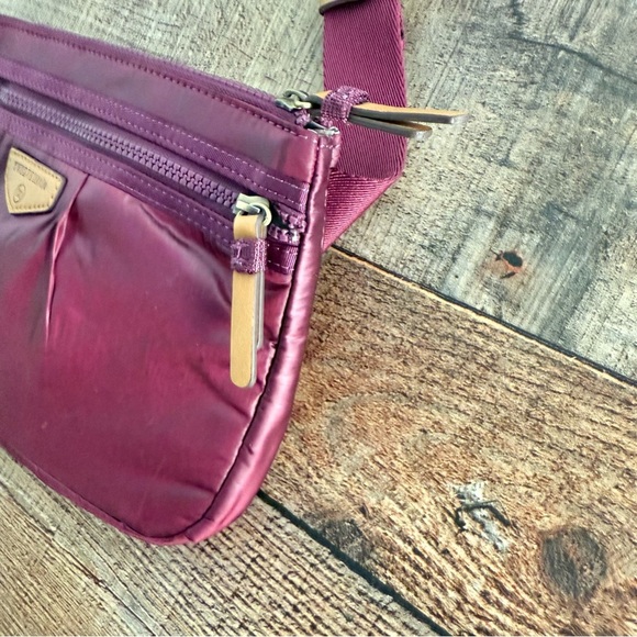 *NWT* TwelveLittle Fanny Pack/Mini Diaper Bag~Wine - Picture 3 of 10